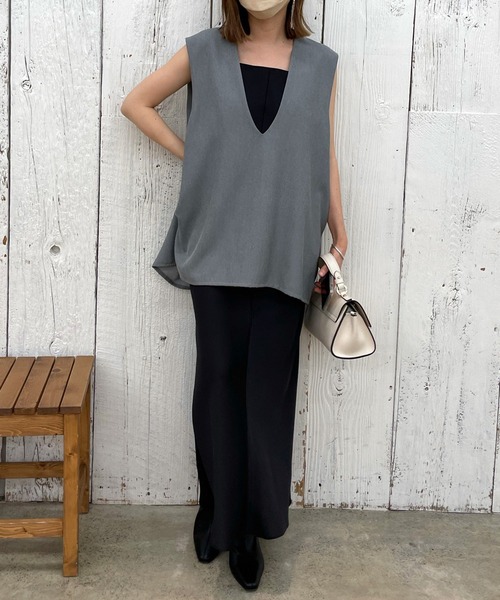 RIVE DROITE（リヴドロワ）の「WEB限定/快適 薄手Vネックベスト（ベスト・レディース・ブラック/グレー・FREE）」の7枚目の写真