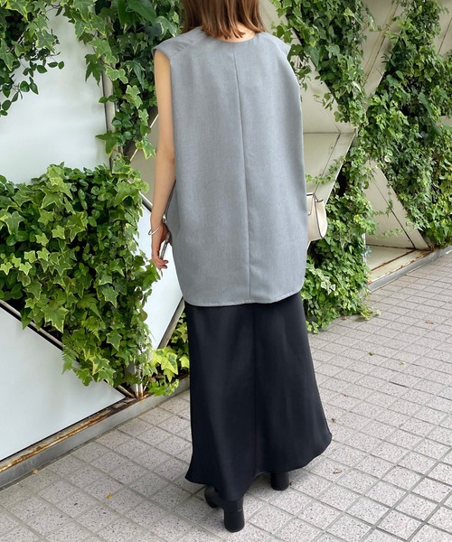 RIVE DROITE（リヴドロワ）の「WEB限定/快適 薄手Vネックベスト（ベスト・レディース・ブラック/グレー・FREE）」の9枚目の写真