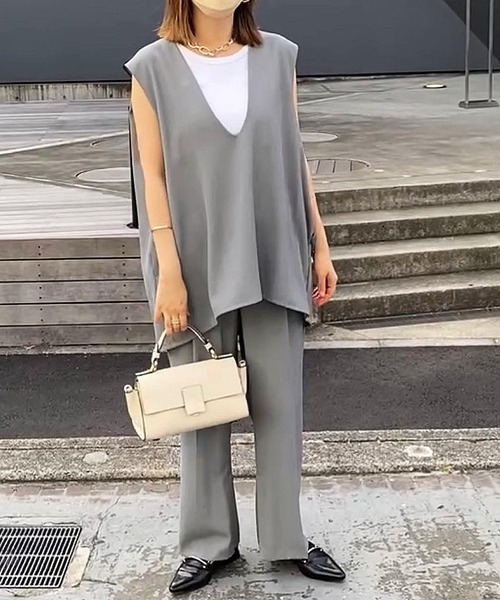 RIVE DROITE（リヴドロワ）の「WEB限定/快適 薄手Vネックベスト