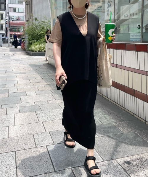 RIVE DROITE（リヴドロワ）の「WEB限定/快適 薄手Vネックベスト（ベスト・レディース・ブラック/グレー・FREE）」の16枚目の写真