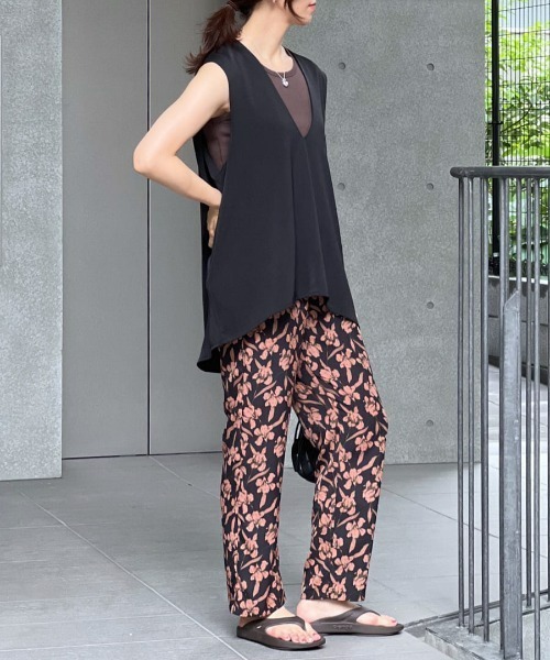 RIVE DROITE（リヴドロワ）の「WEB限定/快適 薄手Vネックベスト（ベスト・レディース・ブラック/グレー・FREE）」の20枚目の写真