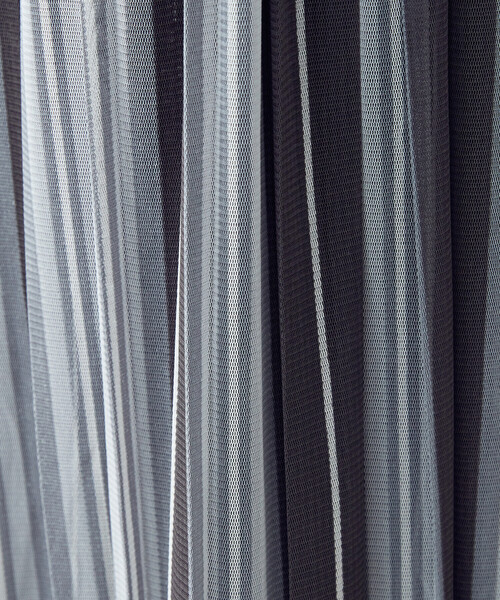 COMME CA ISM(コムサイズム)の「ストライプ チュール プリーツスカート(スカート・レディース・カーキ/チャコール・SMALL/MEDIUM/LARGE)」の12枚目の写真