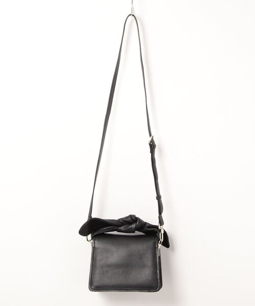 Ted Baker（テッドベーカー）の「NIYAH ソフトレザー　リボン ミニ クロスボディバッグ（ショルダーバッグ・レディース・ピンク/ブラック/ホワイト/グリーン・O/S）」の19枚目の写真