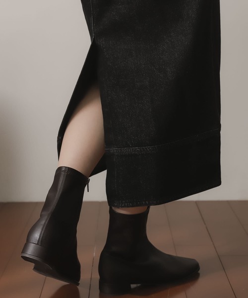 SENSE OF PLACE by URBAN RESEARCH(センスオブプレイスバイアーバンリサーチ)の「スクエアトウセンターシームストレッチローブーツ(ブーツ・レディース・ブラック/ブラウン/アイボリー・LARGE/MEDIUM/X-LARGE/SMALL)」の7枚目の写真