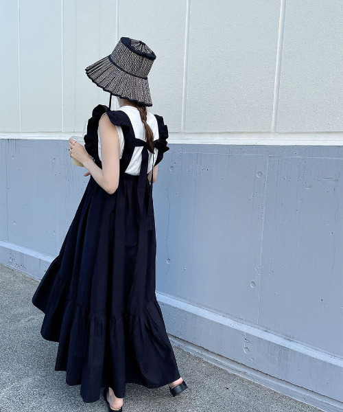ISOOK（アイスー）の「Back ribbon frill one-piece / バックリボン