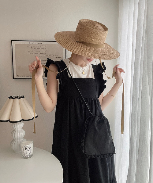 poiregnée ポワニェ バックリボンフリルワンピース poiregnée ポワニェ