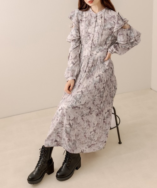 OLIVE des OLIVE（オリーブデオリーブ）の「肩あきプリーツワンピース（ワンピース・レディース・ブラック/アイボリー/ラベンダー・FREE）」の10枚目の写真