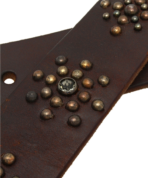 HYSTERIC GLAMOUR(ヒステリックグラマー)の「OLD STUD×HYSTERIC/METAL LETTER LOGOベルト(ベルト・メンズ・ダークブラウン・SMALL/MEDIUM)」の5枚目の写真