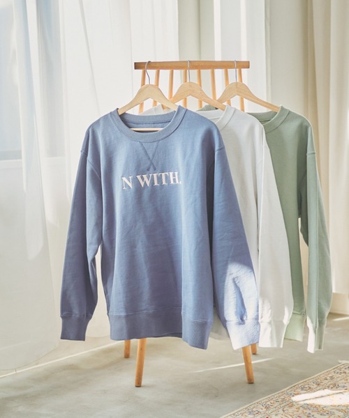 N WITH.（エヌウィズ）の「刺繍クルーネックスウェットspring（スウェット・レディース・グリーン/ブルー/アイボリー・FREE）」の7枚目の写真