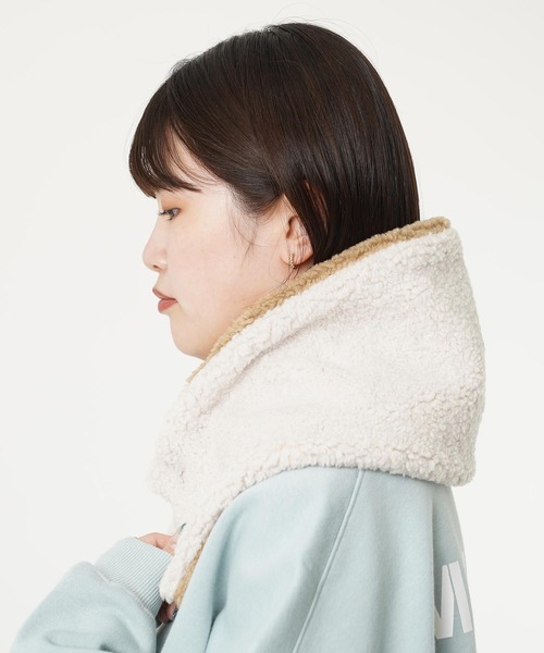 MILKFED.（ミルクフェド）の「LOGO BOA NECK WARMER（ネックウォーマー/スヌード・レディース・ベージュ/ホワイト/ブラック・ONE SIZE）」の21枚目の写真