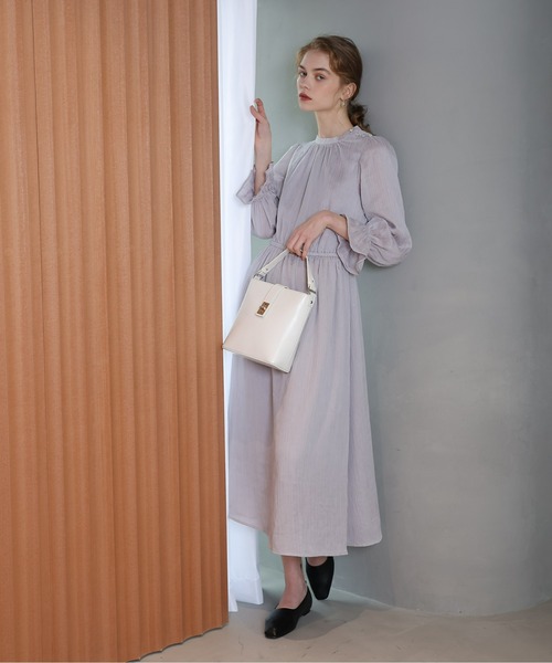 COLONY 2139（コロニートゥーワンスリーナイン）の「肩パールプリーツワンピース（ワンピース・レディース・ブラック/グレー/ライトグレー・FREE）」の3枚目の写真