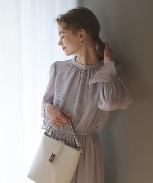 COLONY 2139（コロニートゥーワンスリーナイン）の「肩パールプリーツワンピース（ワンピース・レディース・ブラック/グレー/ライトグレー・FREE）」の12枚目の写真