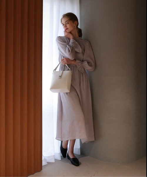 COLONY 2139（コロニートゥーワンスリーナイン）の「肩パールプリーツワンピース（ワンピース・レディース・ブラック/グレー/ライトグレー・FREE）」の10枚目の写真