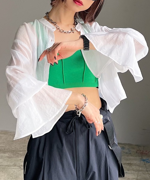 PAGEBOY(ページボーイ)の「WEB限定アイテム / ショートフレアスリーブブラウス(シャツ/ブラウス・レディース・ブラック/グレイッシュベージュ/オフホワイト/グリーン・FREE)」の1枚目の写真