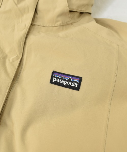 patagonia(パタゴニア)の「【ヴィンテージ古着】Patagonia / パタゴニア フード付き フルジップナイロンジャケット ライトダウンライナー付き(ナイロンジャケット・レディース・ベージュ・SMALL)」の6枚目の写真
