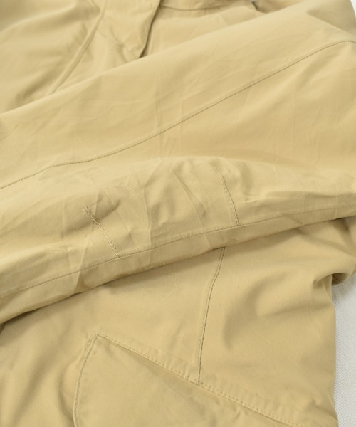 patagonia(パタゴニア)の「【ヴィンテージ古着】Patagonia / パタゴニア フード付き フルジップナイロンジャケット ライトダウンライナー付き(ナイロンジャケット・レディース・ベージュ・SMALL)」の10枚目の写真