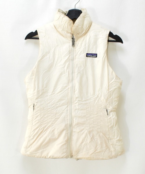 patagonia(パタゴニア)の「【ヴィンテージ古着】Patagonia / パタゴニア フード付き フルジップナイロンジャケット ライトダウンライナー付き(ナイロンジャケット・レディース・ベージュ・SMALL)」の2枚目の写真