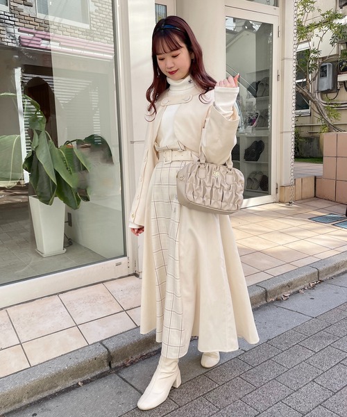 one after another NICE CLAUP(ワンアフターアナザーナイスクラップ)の「【スタッフ考案】ブロッキングチェックスカート(スカート・レディース・グレー/アイボリー/ピンク・FREE)」の4枚目の写真