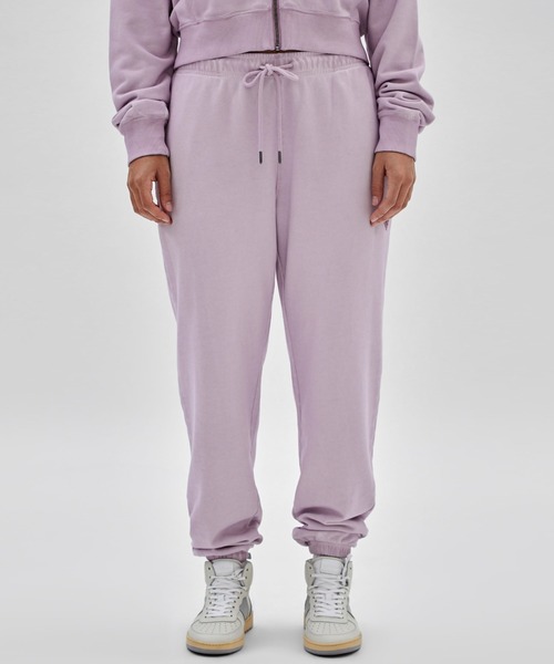 Guess（ゲス）の「GUESS Originals Classic Logo Joggers スウェットパンツ レディース（スウェットパンツ・レディース・ブラック/パープル・SMALL/LARGE/MEDIUM/X-SMALL）」の2枚目の写真