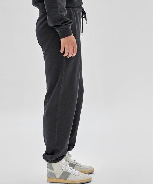 Guess（ゲス）の「GUESS Originals Classic Logo Joggers スウェットパンツ レディース（スウェットパンツ・レディース・ブラック/パープル・SMALL/LARGE/MEDIUM/X-SMALL）」の10枚目の写真