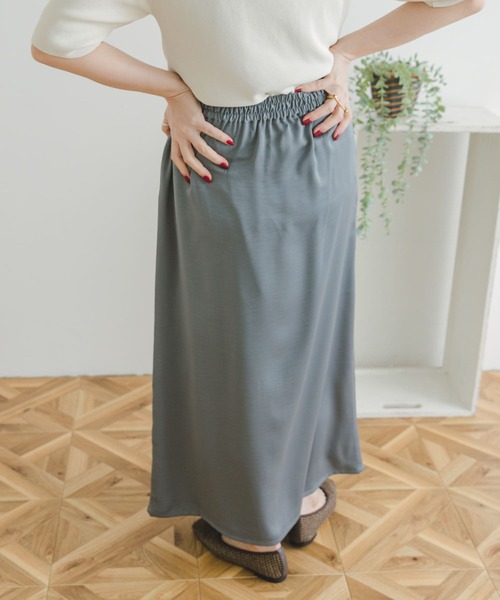 ITEMS URBANRESEARCH(アイテムズ アーバンリサーチ)の「サテンイージースカート(スカート・レディース・ブラック/ベージュ/グリーン・FREE)」の5枚目の写真