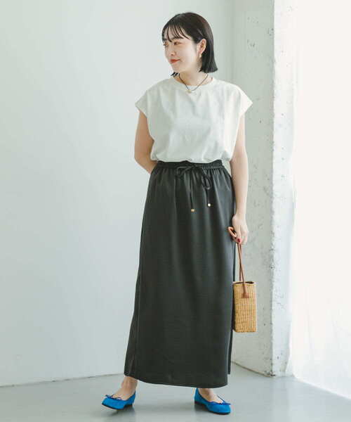 ITEMS URBANRESEARCH(アイテムズ アーバンリサーチ)の「サテンイージースカート(スカート・レディース・ブラック/ベージュ/グリーン・FREE)」の16枚目の写真