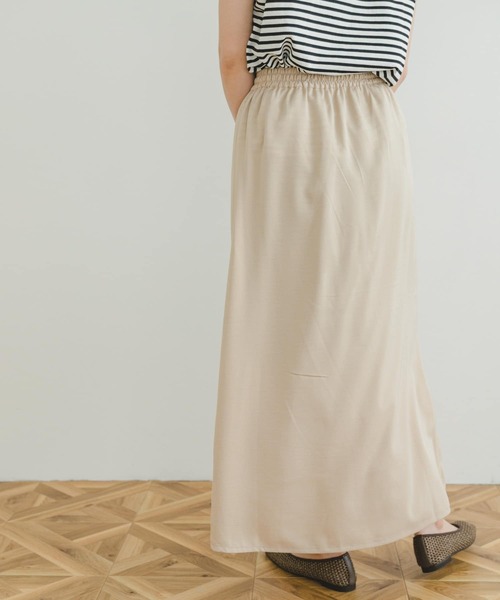 ITEMS URBANRESEARCH(アイテムズ アーバンリサーチ)の「サテンイージースカート(スカート・レディース・ブラック/ベージュ/グリーン・FREE)」の20枚目の写真