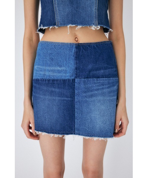 MOUSSY（マウジー）の「PANEL DENIM MINI スカート（デニムスカート・レディース・ブルー・0/2/1）」の2枚目の写真