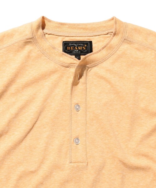BEAMS PLUS（ビームスプラス）の「BEAMS PLUS / ヘンリーネック Tシャツ（Tシャツ/カットソー・メンズ・オレンジ/サックスブルー/ピンク/イエロー/グレー・X-LARGE/LARGE/SMALL/MEDIUM）」の11枚目の写真