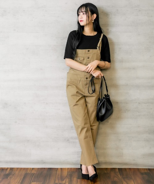 atONE(アットワン)の「atONE ストレッチツイルサロペットパンツ(サロペット/オーバーオール・レディース・カーキ/ナチュラル/ベージュ/ブラック・3L/4L/LL/L/M)」の14枚目の写真