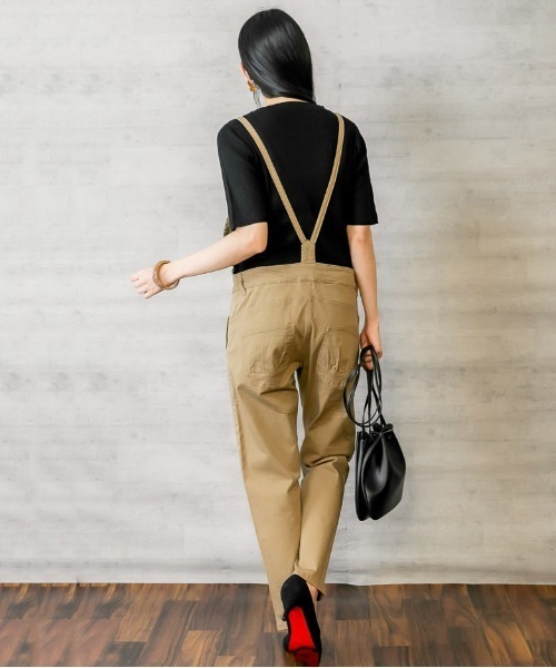 atONE(アットワン)の「atONE ストレッチツイルサロペットパンツ(サロペット/オーバーオール・レディース・カーキ/ナチュラル/ベージュ/ブラック・3L/4L/LL/L/M)」の16枚目の写真
