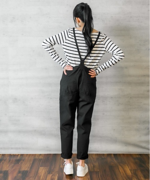 atONE(アットワン)の「atONE ストレッチツイルサロペットパンツ(サロペット/オーバーオール・レディース・カーキ/ナチュラル/ベージュ/ブラック・3L/4L/LL/L/M)」の11枚目の写真