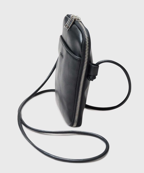 glabella（グラベラ）の「スプリットレザー（牛床革） マルチ スマホ ショルダーバッグ（ショルダーバッグ・メンズ・ブラック・FREE）」の4枚目の写真