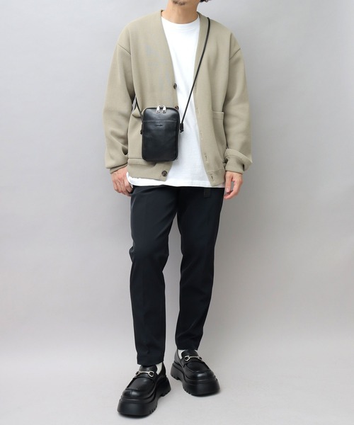 glabella（グラベラ）の「スプリットレザー（牛床革） マルチ スマホ ショルダーバッグ（ショルダーバッグ・メンズ・ブラック・FREE）」の8枚目の写真