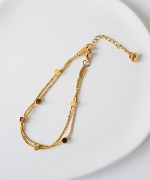 IAMUSE（アイアミューズ）の「金属アレルギー対応　スクエアビーズブレスレット S1012【IAMUSE】（ブレスレット・レディース・ゴールド・FREE）」の6枚目の写真