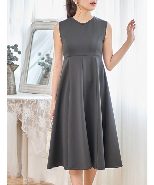 グレー フリル付きノースリーブワンピース 肩ギャザーフリル付きノースリーブコットンブラウス