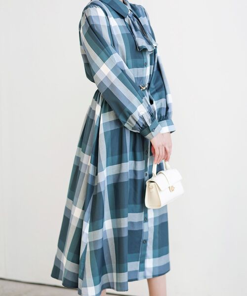 希少カラー✨ブルーレーベル　ワンピース　パフスリーブ　ウエストリボン　チェック ec0b5afba70b3bc0448896787e2d40