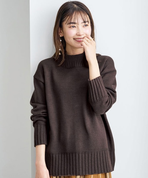BELLUNA PLUS（ベルーナ）の「洗える！バックスリットデザインニット（ニット/セーター・レディース・エメラルド/パープル系その他/ブラック/モカ・X-LARGE/LARGE/MEDIUM）」の2枚目の写真