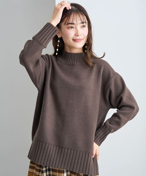 BELLUNA PLUS（ベルーナ）の「洗える！バックスリットデザインニット（ニット/セーター・レディース・エメラルド/パープル系その他/ブラック/モカ・X-LARGE/LARGE/MEDIUM）」の17枚目の写真