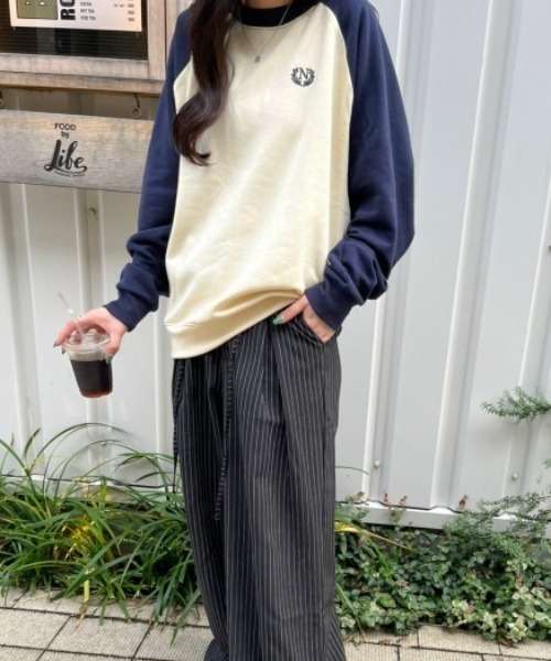 nemne store（ネンネストア）の「【低身長サイズあり】裏起毛ラグランスウェット（スウェット・レディース・クリーム/オートミール・SMALL/MEDIUM）」の3枚目の写真