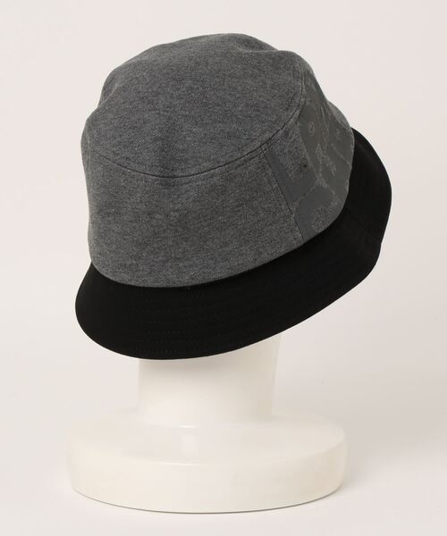 Design Tshirts Store graniph（デザイン　ティーシャツ　ストア　グラニフ）の「FRUIT OF THE LOOM× graniph LAMCHP SWEAT BUCKET HAT（ハット・メンズ・チャコール・FREE）」の7枚目の写真