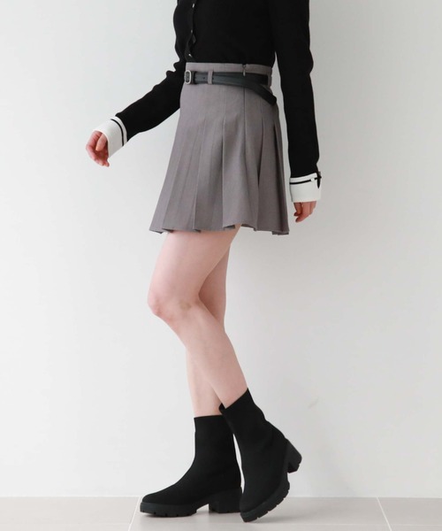 archives(アルシーヴ)の「ハイウエストプリーツミニスカート(スカート・レディース・グレー/アイボリー/ベージュ/ブラック・MEDIUM)」の21枚目の写真