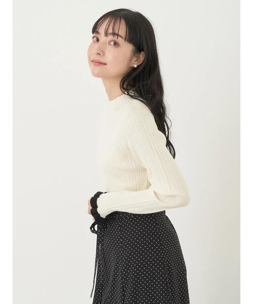 earth music&ecology（アースミュージックアンドエコロジー）の「配色フリルニットプルオーバー（ニット/セーター・レディース・サックスブルー系2/アイボリー/ブラック/ピンクベージュ・S/M）」の10枚目の写真