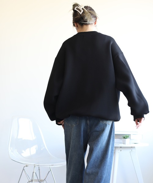 aimoha(アイモハ)の「英文字刺繍ビッグシルエットエアスウェット(スウェット・レディース・ブラック/ライトグレー/ベージュ/ライトグリーン/ネイビー・FREE)」の21枚目の写真