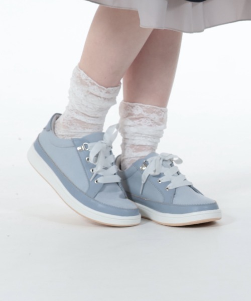 axes femme（アクシーズファム）の「リボン×スカラップスニーカー（スニーカー・レディース・ベージュ/サックスブルー/ブラック・MEDIUM/LARGE）」の3枚目の写真
