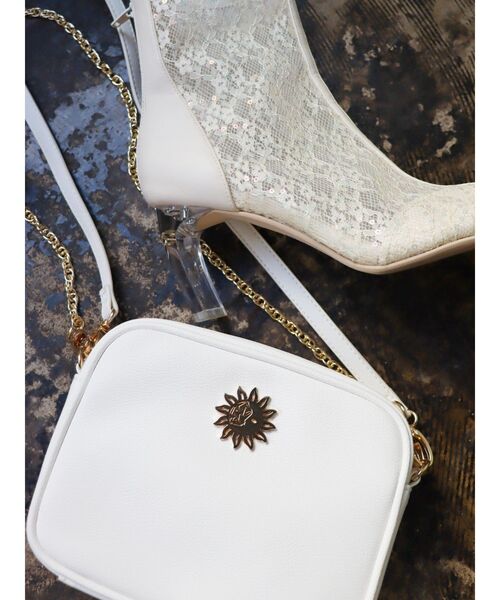 EVRIS（エヴリス）の「SUNNYダブルショルダーBAG（ショルダーバッグ・レディース・ホワイト/シルバー/ゴールド/ピンク/ゴールド系その他・FREE）」の2枚目の写真