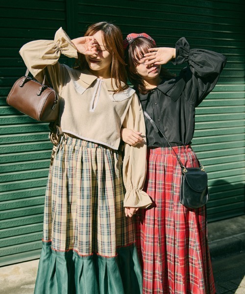 kutir（クティール）の「【クティールとレトロ】セットアップ着用可　サイドリボンアソートベスト（ベスト・レディース・ネイビー/モカ/ダークブルー/ベージュ・FREE）」の5枚目の写真