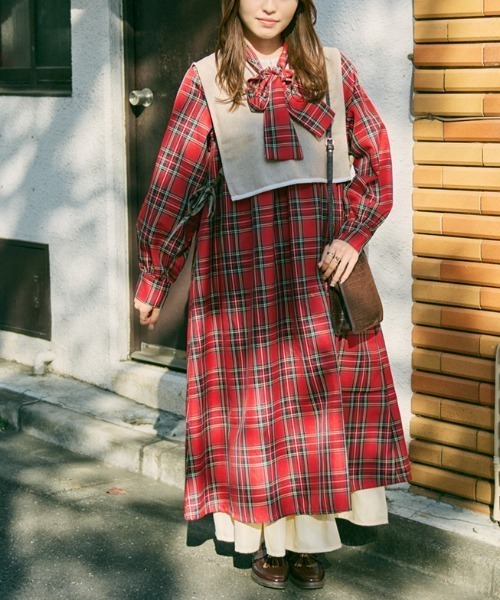 kutir（クティール）の「【クティールとレトロ】セットアップ着用可　サイドリボンアソートベスト（ベスト・レディース・ネイビー/モカ/ダークブルー/ベージュ・FREE）」の10枚目の写真