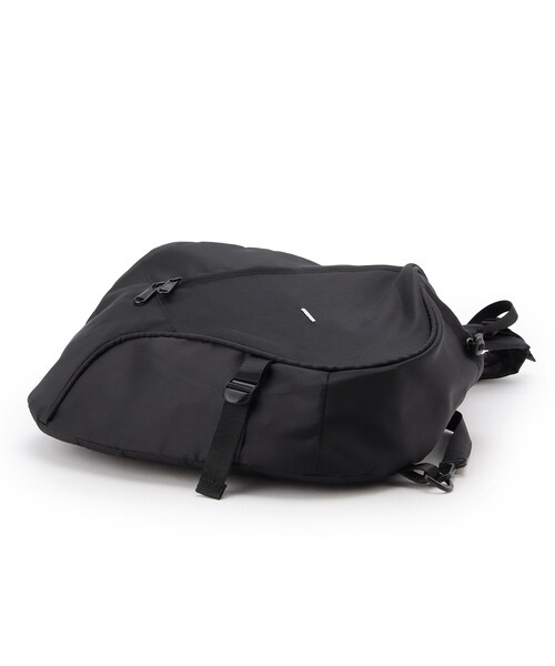 tk.TAKEO KIKUCHI(ティーケータケオキクチ)の「◆ワンショルダーボディバッグ(ボディバッグ/ウエストポーチ・レディース・ブラック・00)」の6枚目の写真