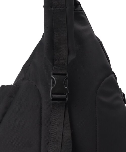 tk.TAKEO KIKUCHI(ティーケータケオキクチ)の「◆ワンショルダーボディバッグ(ボディバッグ/ウエストポーチ・レディース・ブラック・00)」の11枚目の写真